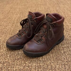 Vintage Vasque Skywalk GORE-TEX Hiking Boots